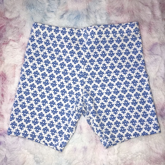 Carter’s 2-Piece Outfit. - Picture 7 of 8